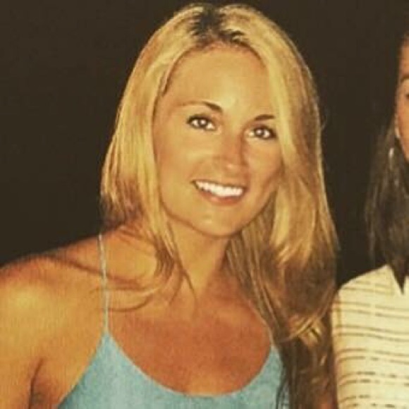 Meet your Posher, Gabrielle - Picture 1 of 1